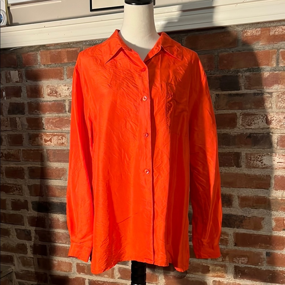 JessicaHolbrook 100% Silk button down Shirt